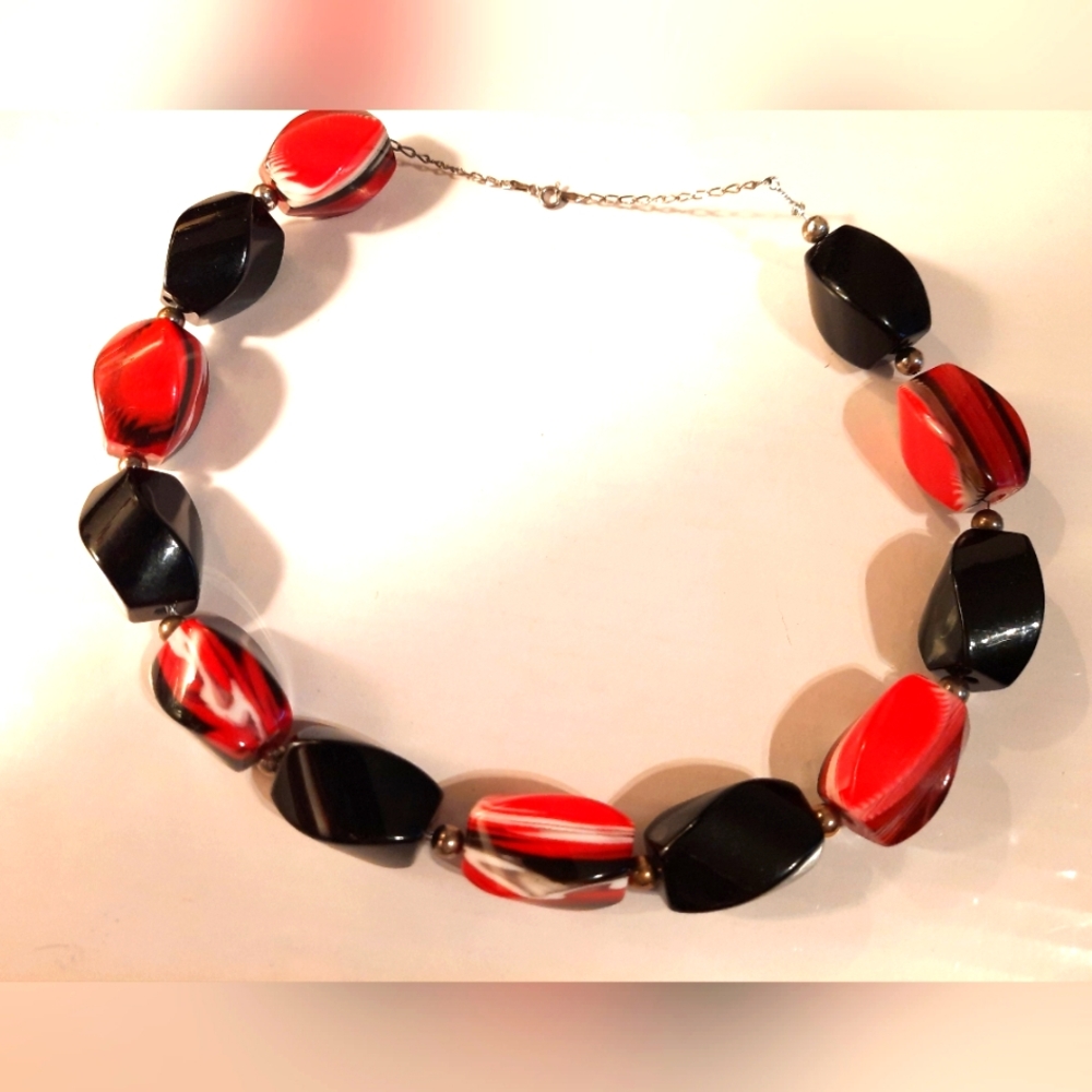 Elegant Red and Black,bakelite  Beaded Necklace With 925 Silver Chain